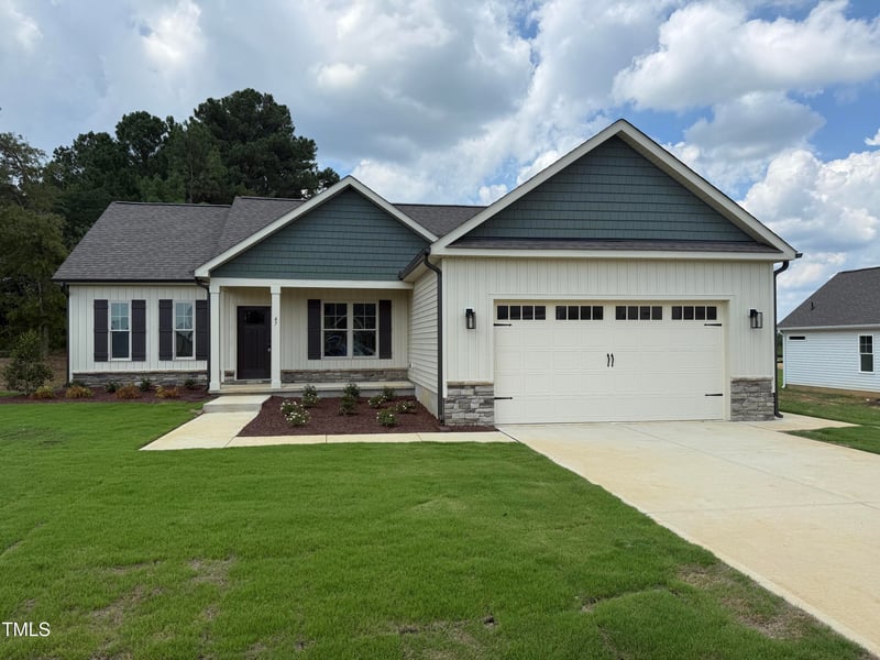 47 Royal Ave, Selma, NC 27576