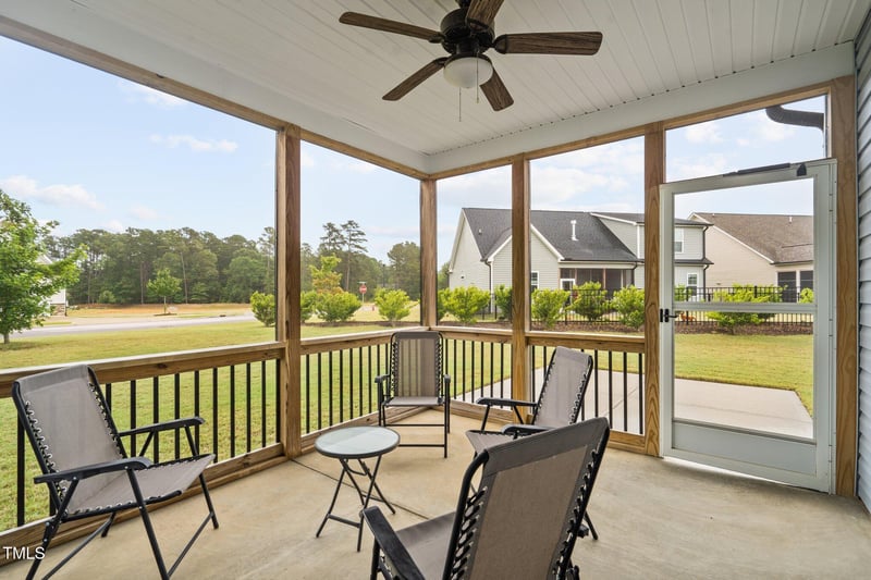 47 Scarlet Bell Dr, Youngsville, NC 27596