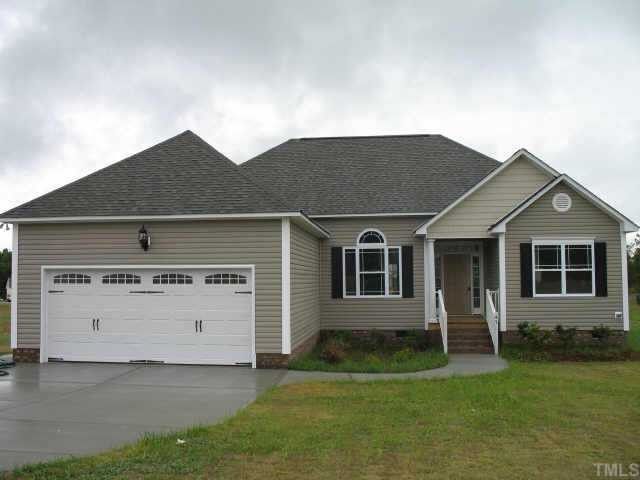47 Straight St, Angier, NC 27501