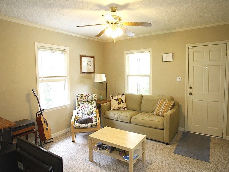 47 Summit Ave, Raleigh, NC 27603