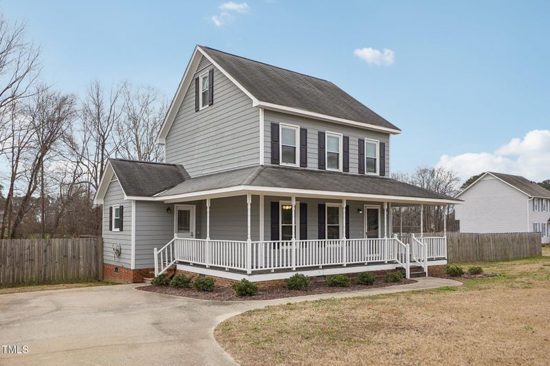 47 Twin Oaks Dr, Angier, NC 27501