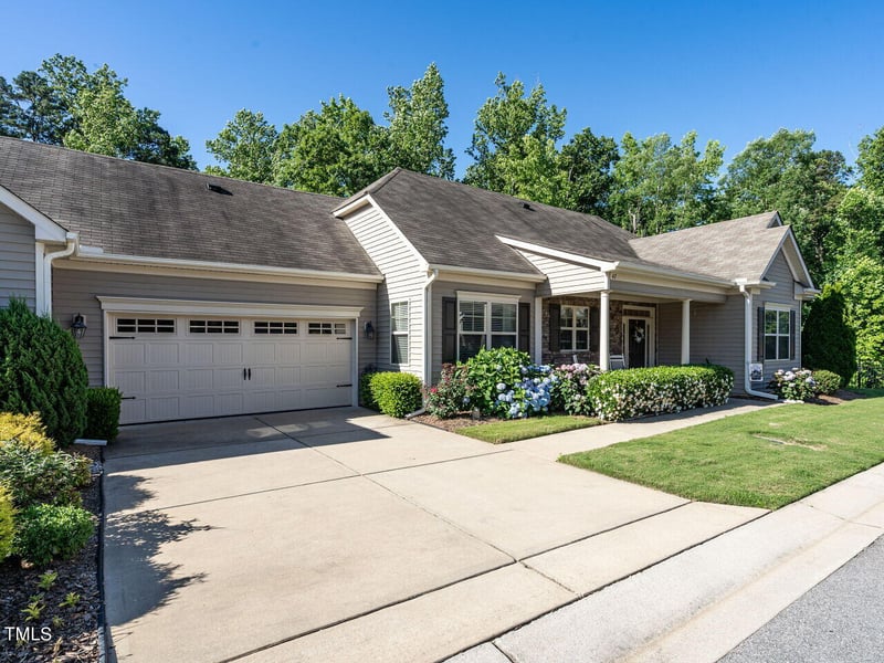 47 W Umbria Ct, Clayton, NC 27527