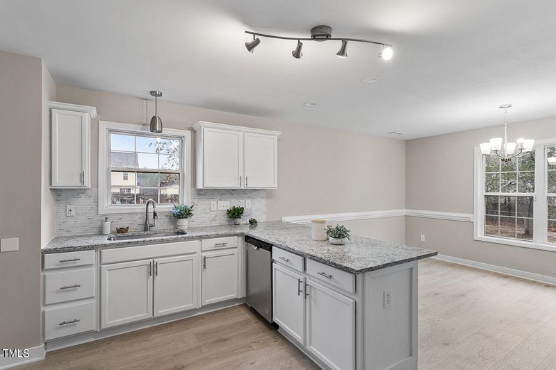 47 Water Oak Cir, Sanford, NC 27332