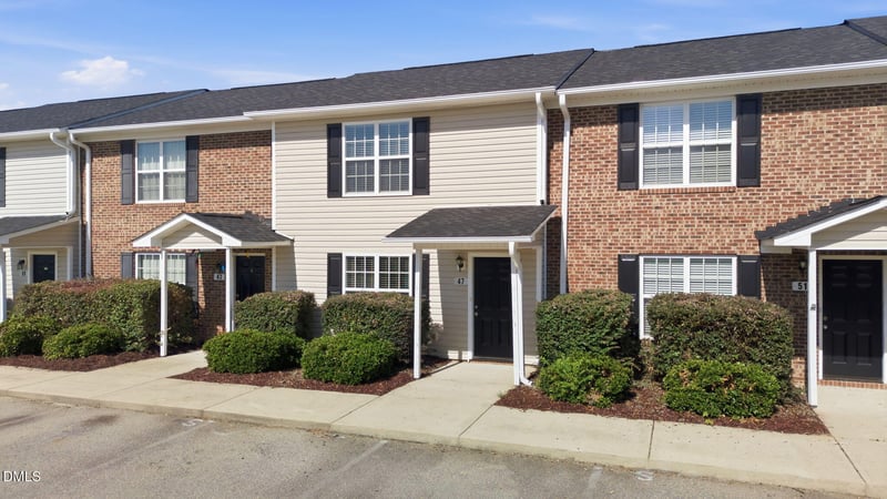 47 Wolf Creek Ln, Lillington, NC 27546
