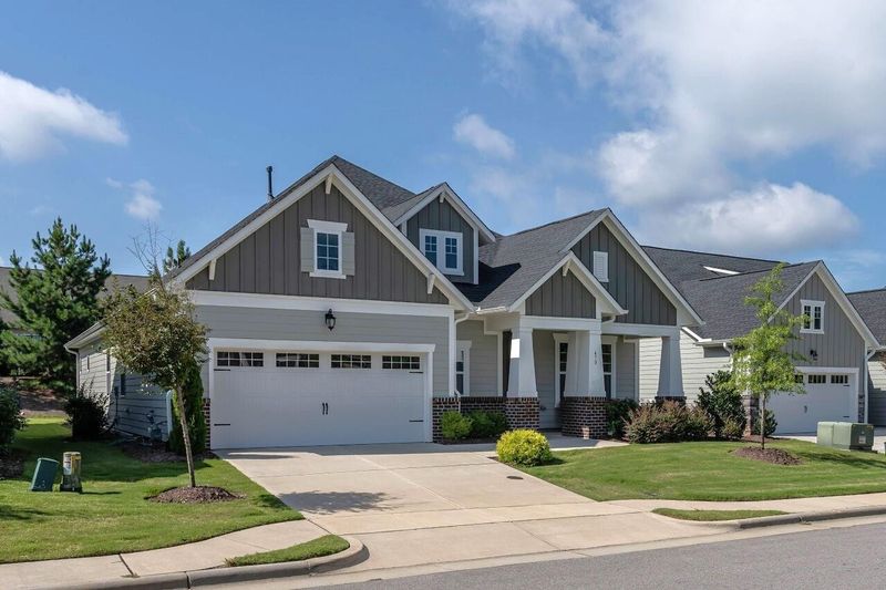 470 Abercorn Cir, Chapel Hill, NC 27516