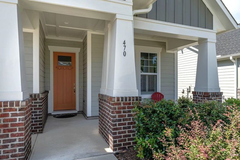 470 Abercorn Cir, Chapel Hill, NC 27516