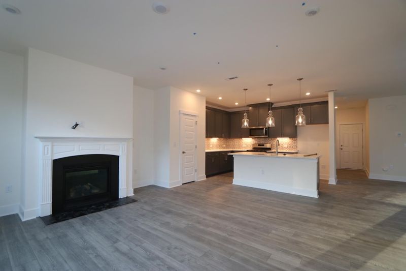 470 Autumn Rain St #85, Cary, NC 27519