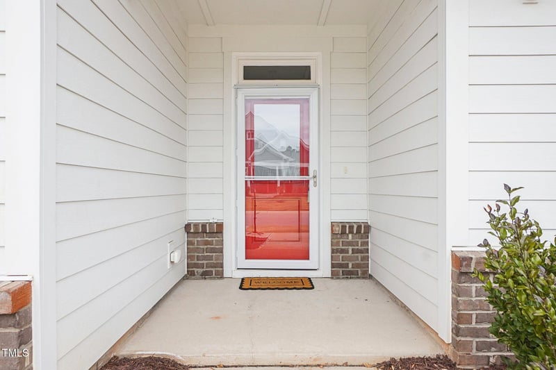 470 Bramble Ln, Clayton, NC 27527