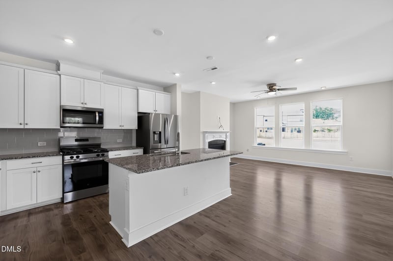470 Clark Creek Ln, Cary, NC 27519