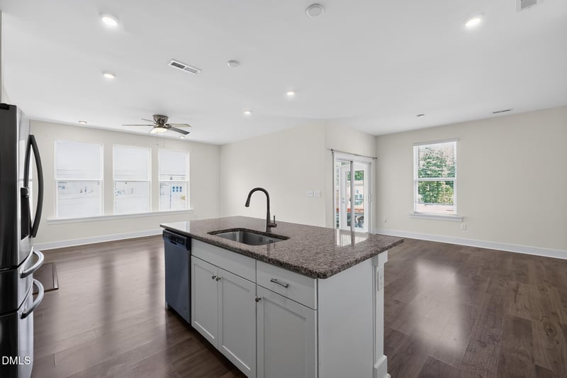470 Clark Creek Ln, Cary, NC 27519