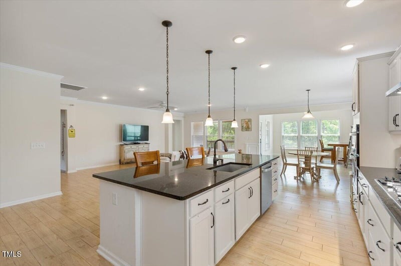 470 Duggins Point, Apex, NC 27523