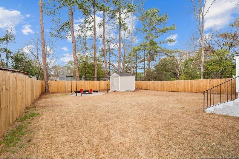 470 Mcbain Dr, Fayetteville, NC 28305