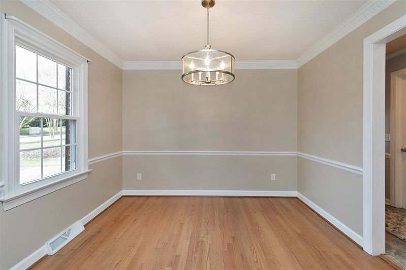 4700 Hiddenbrook Dr, Raleigh, NC 27609