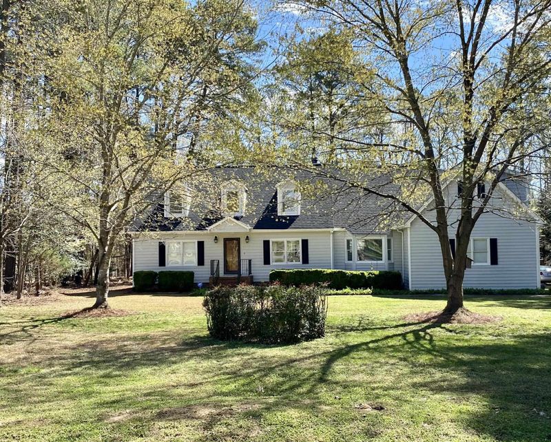 4700 Highview Ct, Raleigh, NC 27613