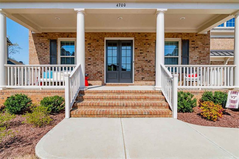 4700 Sunset Fairways Dr, Apex, NC 27539