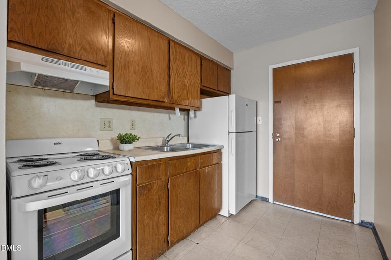 4700 Westgrove St #709, Raleigh, NC 27606