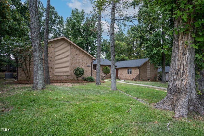 4701 Hollowell Ln, Raleigh, NC 27604