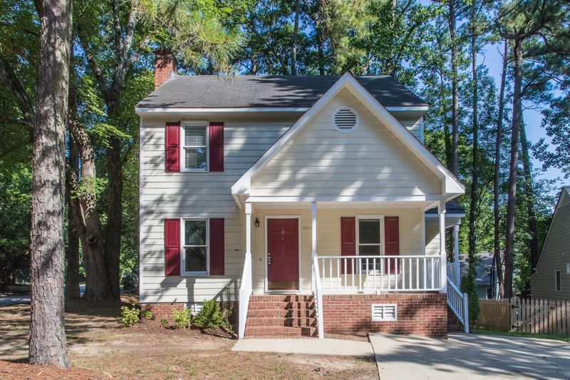 4701 Thurmount Pl, Raleigh, NC 27604