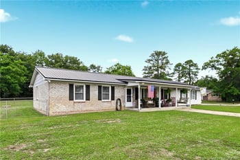 4702 Quaker Ct, Hope Mills, NC 28348