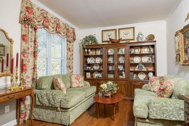 4703 Dutchess Ln, Durham, NC 27707
