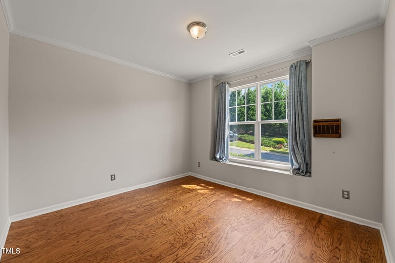 4703 Kings Garden Rd, Raleigh, NC 27612