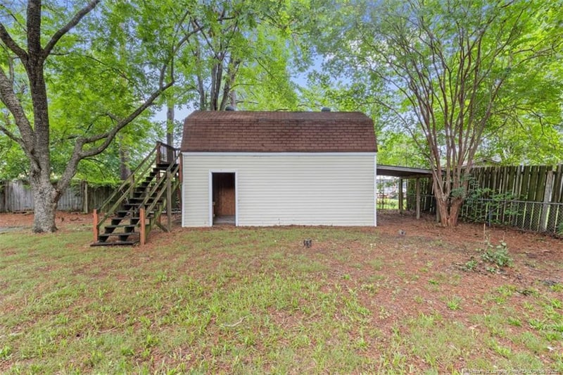 4704 Bent Pine Dr, Fayetteville, NC 28304