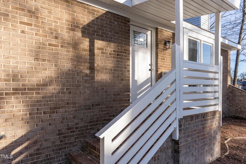 4704 Courtside Pl, Raleigh, NC 27604