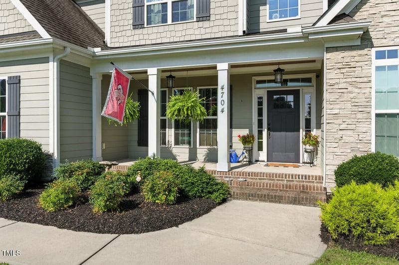 4704 Jackson Oaks Ct, Raleigh, NC 27616