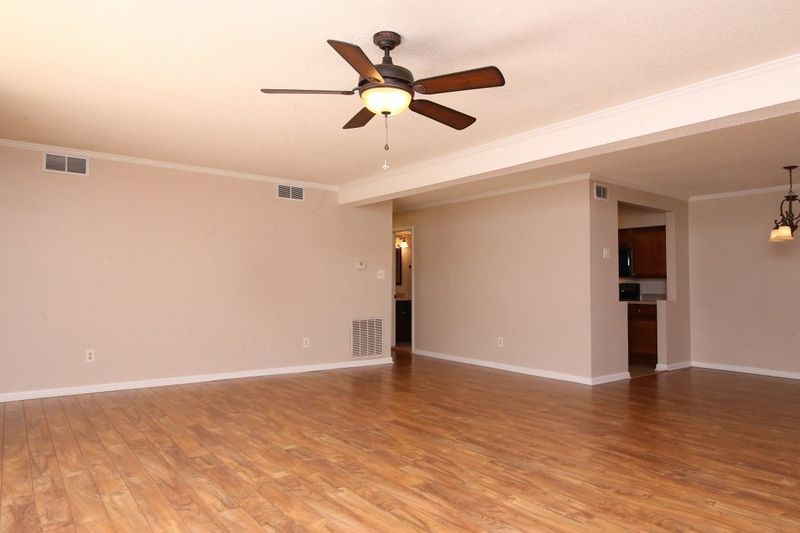 4705 A Edwards Mill Rd #A, Raleigh, NC 27612