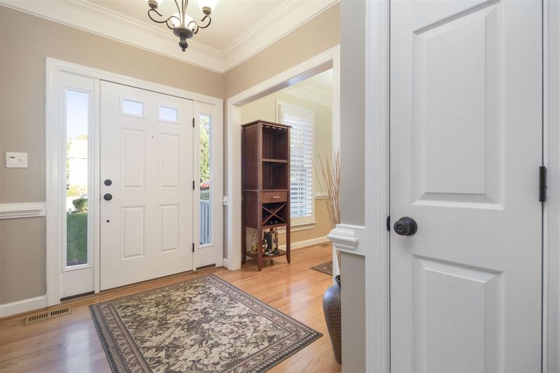 4705 Alistar Ct, Raleigh, NC 27612