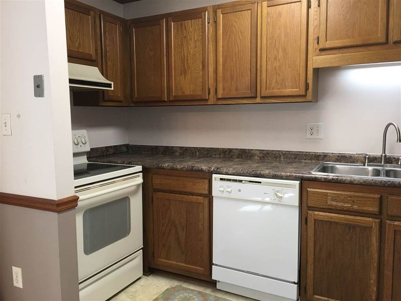 4705-B Matt Dr #B, Raleigh, NC 27604