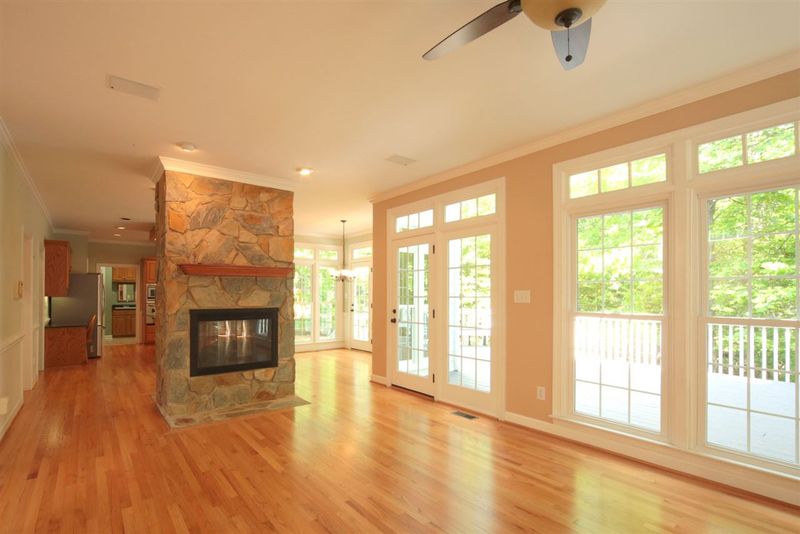 4705 Greenpoint Ln, Holly Springs, NC 27540
