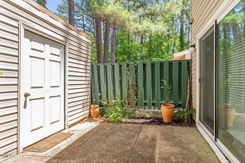4705 Walden Pond Dr, Raleigh, NC 27604