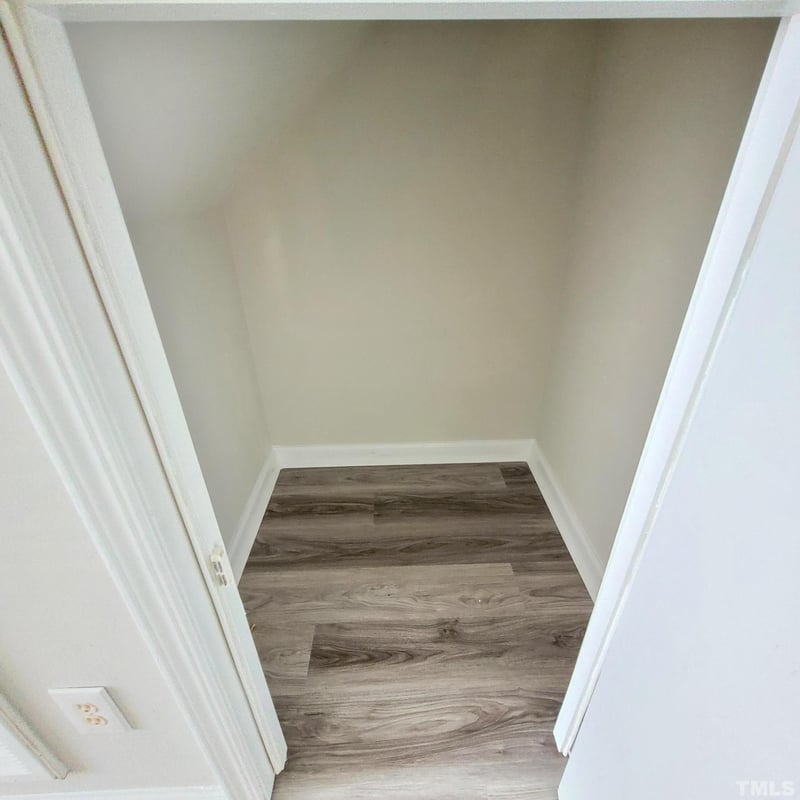4706 Parkville Dr, Raleigh, NC 27604