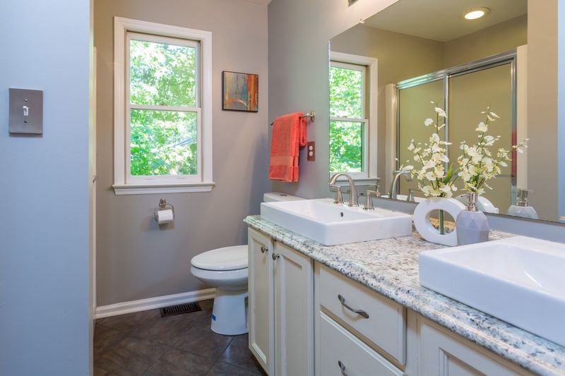 4707 Hills Dr, Durham, NC 27705