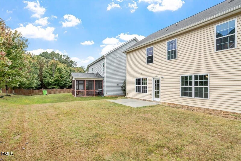 4707 Smarty Jones Dr, Knightdale, NC 27545