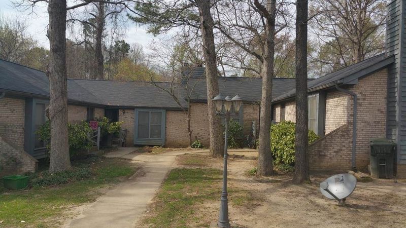 4708 Courtside Pl, Raleigh, NC 27604