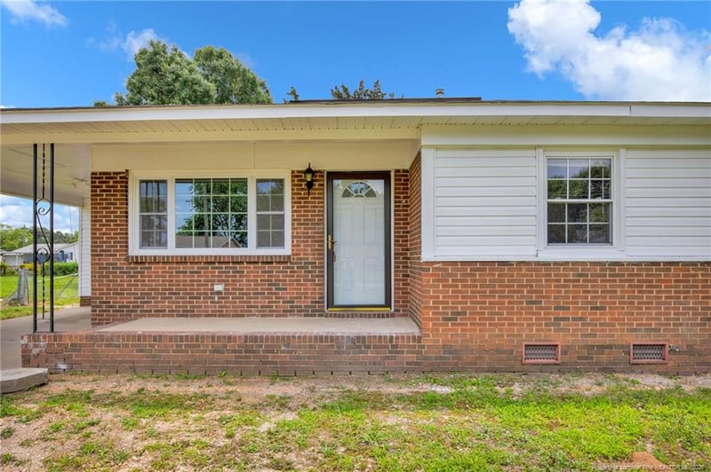 4709 Alamance Rd, Fayetteville, NC 28304