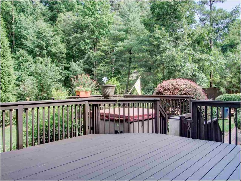 4709 Fallswood Pl, Raleigh, NC 27613