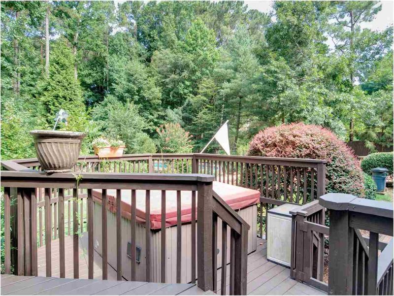 4709 Fallswood Pl, Raleigh, NC 27613