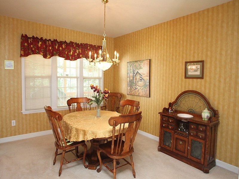 4709 Windmere Chase Dr, Raleigh, NC 27616