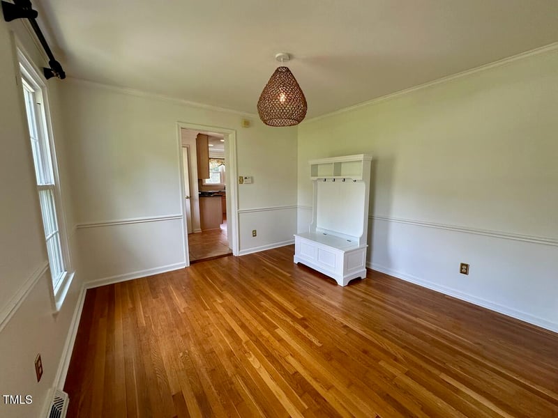 4709 Yadkin Dr, Raleigh, NC 27609