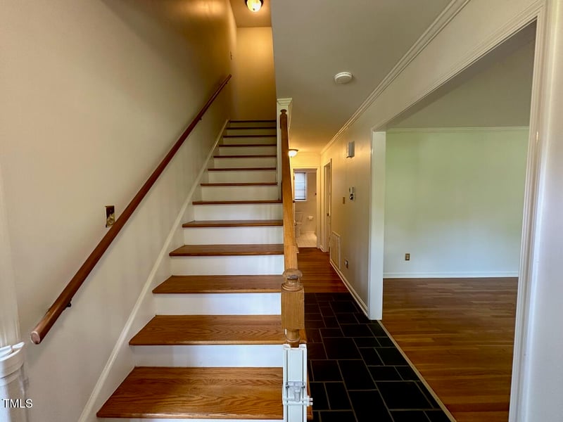 4709 Yadkin Dr, Raleigh, NC 27609