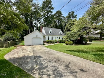 4709 Yadkin Dr, Raleigh, NC 27609
