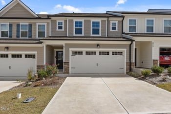 471 Clark Creek Ln, Cary, NC 27519