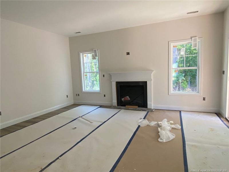 471 Crichton Ct, Fayetteville, NC 28311