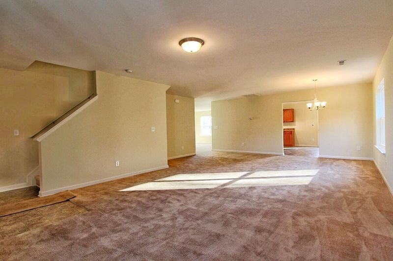 471 Sequoia Dr, Clayton, NC 27527