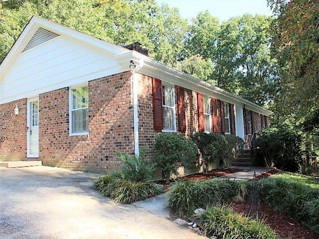 4710 Tanglewood Dr, Raleigh, NC 27612