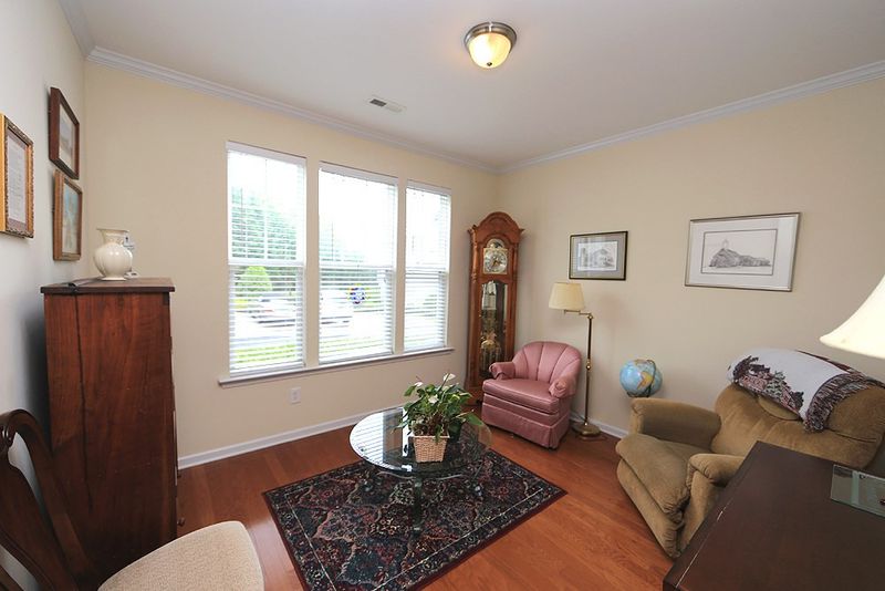 4711 Kings Garden Rd, Raleigh, NC 27612