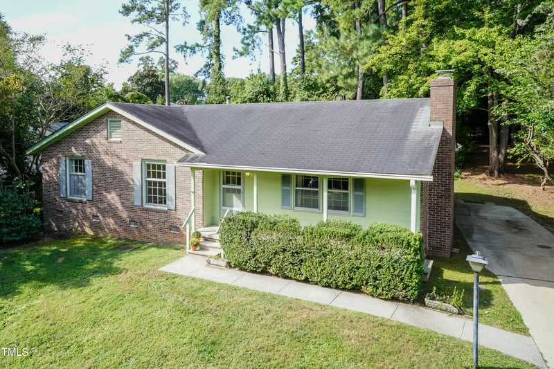 4711 Lakemont Dr, Raleigh, NC 27609